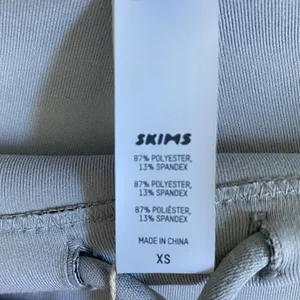SKIMS Sport Swim Mid‎ Thigh Short Chrome Gray SW-MWS-0053 XS NWT thumbnail 4