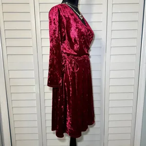 Burgundy Crushed Velvet Long Sleeve Faux‎ Wrap Dress thumbnail 2