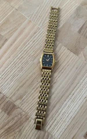 Seiko Vintage Ladies Watch Black Dial Gold-Tone Bracelet New Battery thumbnail 4