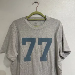 American Eagle Gray 77 Graphic T Shirt Sz S thumbnail 3