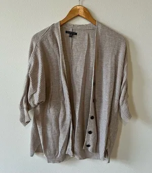 American Eagle Outfitters Sweater Size XS-Small thumbnail 1