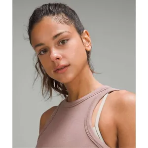 ✨Lululemon Hold Tight Cropped Tank Twilight Rose Sz Medium Top✨ thumbnail 4