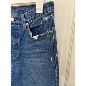 Levi’s Women's 501 Medium Wash Jeans Button Fly 27X28 Classic Straight thumbnail 5