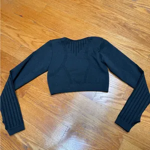 🌸Black Long Sleeve Cropped Seamless Top Black thumbnail 3