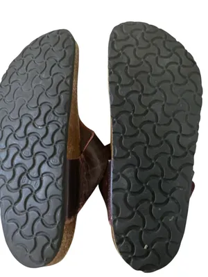 Birkenstock Gizeh brown oiled leather t-strap women’s sandals size 40/9 thumbnail 4