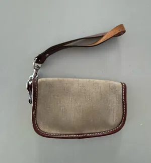 VINTAGE Dooney & Bourke | classic D&B logo wristlet. thumbnail 4