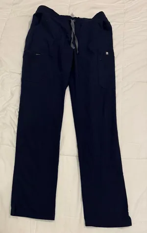 FIGS Navy Blue Cargo Scrub Pants Size Medium Tall M/T Women’s thumbnail 1