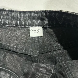 Women’s/ Girls Black Faded Cargo Pants thumbnail 2