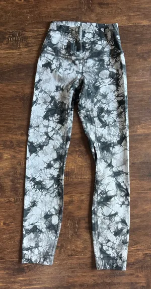 Lululemon Leggings thumbnail 1