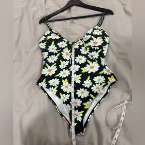 Salt & Cove Macys black‎ floral swim suit NWT Juniors Large thumbnail 3