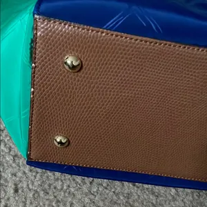 Stylish Blue and Green Vera Bradley Tote Bag thumbnail 3