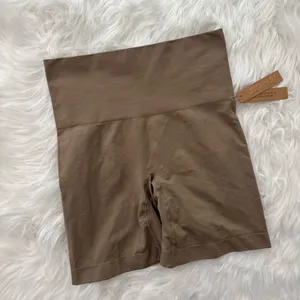 Skims Soft Smoothing Seamless Short Desert Size Small thumbnail 2