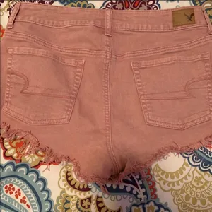 American Eagle ✨Pink Low Rise Stretch Denim Booty Shorts✨ thumbnail 10