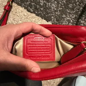 Coach Scarlet Leather Crossbody Bag thumbnail 3
