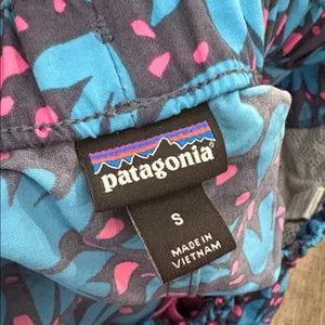Patagonia barely baggies shorts small thumbnail 5