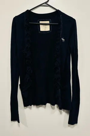 Abercrombie & Fitch navy Ruffled Cardigan Size medium! thumbnail 1