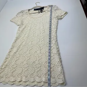 BKE‎ Boutique Buckle Cream Stretch Lace Mini Dress Tunic Womens Medium NEW *FLAW thumbnail 10