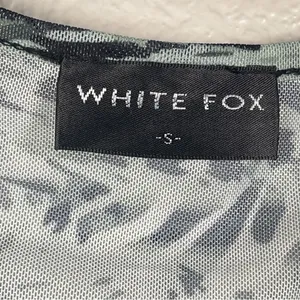 White Fox boutique mesh blouse SZ S thumbnail 4