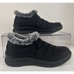Minnetonka Timpson Twin Gore Ankle Boots Women’s Size 6 Black With Grey Faux Fur thumbnail 2