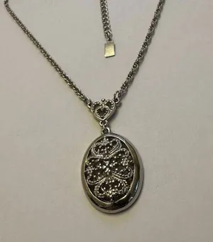 Signed 1928 (Brand) Silver Tone Costume Necklace thumbnail 4