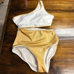 Victoria’s Secret White And Gold One Shoulder Cutout Swimsuit Size‎ Small thumbnail 2