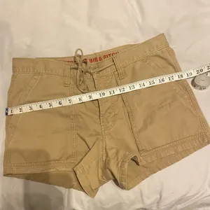 Abercrombie & Fitch women’s carton color short thumbnail 8
