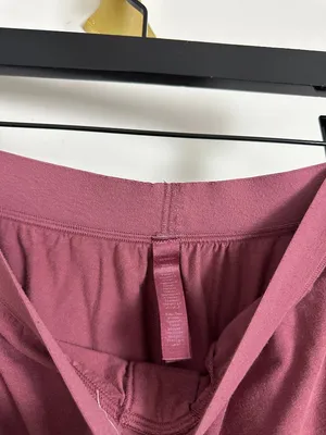 SKIMS Boyfriend Loose Pant in Oxblood Size X-Small thumbnail 5