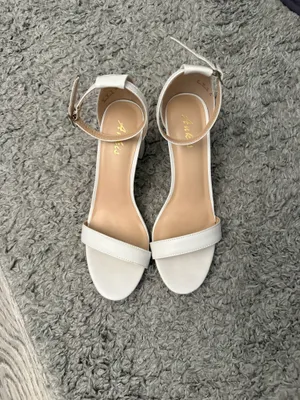 Elegant White Ankle-Strap Block Heels for Women thumbnail 3
