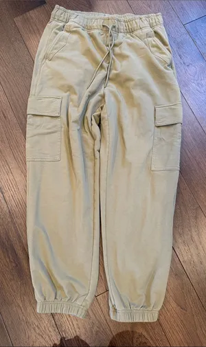 Athleta Cascade Cargo Terry Jogger in Green Size Medium - C4-085 thumbnail 1