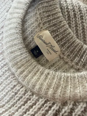 Universal Thread Sweater Size M thumbnail 3