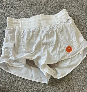 Lululemon Shorts Hotty Hot 2.5" thumbnail 1