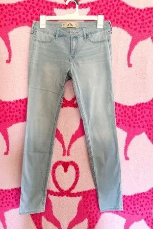 💙Hollister Jeans💙 thumbnail 1