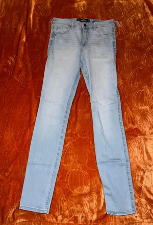 Hollister High Waisted Skinny Jeans thumbnail 1