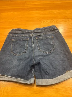 Old navy women’s distressed jeans shorts size 4 . thumbnail 6