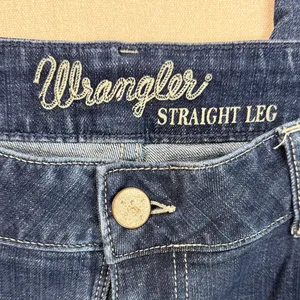 Wrangler Dark Blue Straight Leg Jeans thumbnail 3