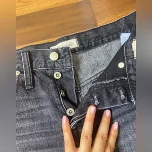 Madewell Relaxed Mid-Length Denim Shorts thumbnail 6