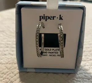TJ Maxx Earrings thumbnail 1