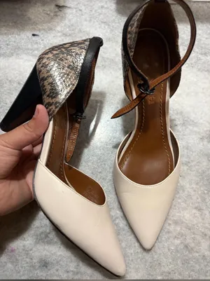 Coach Wynne Ankle Strap D'Orsay heels sz 6.5 thumbnail 1