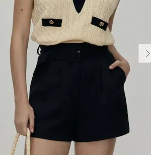 RIHOAS The Black High-waisted Pleated Belted Shorts 3 thumbnail 1