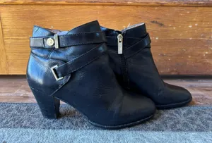 Louise et Cie Black Leather Heeled Booties with Gold Accents - Size 8 thumbnail 1
