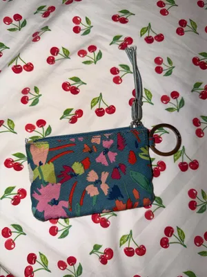 Vera Bradley thumbnail 2