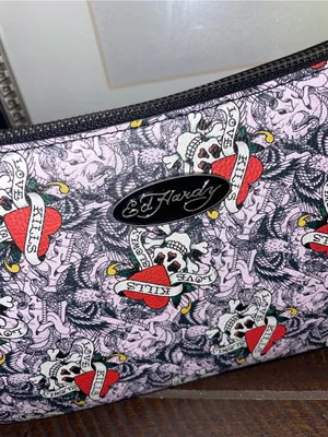 NWT!! Ed Hardy “Love Kills Slowly” Pink Tattoo-Print Crossbody Shoulder Bag thumbnail 3