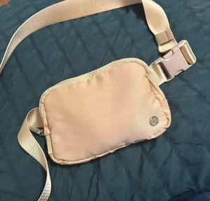 Lululemon Belt Bag thumbnail 1
