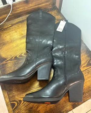 Black Heeled Western‎ Style Boots Size 11 thumbnail 1