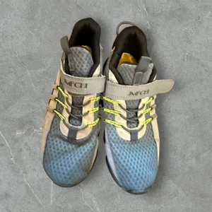 Vitike Athletic‎ Shoes Size 8 thumbnail 2