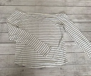 Off The Shoulder Long Sleeve Shirt Size L thumbnail 1