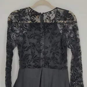 Yumi Kim Romper Women’s Small Black Silk Floral Lace Long Sleeve Open Back thumbnail 13