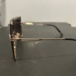 Blue Oversized Sunglasses thumbnail 4