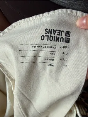 Uniqlo Wide Straight High Rise Jeans Off-White size m 8-10 thumbnail 4