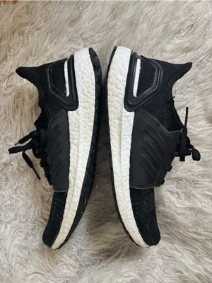 Adidas Ultraboost Black/White Women’s Knit Running Sneakers Size US 8.5 UK7 thumbnail 4